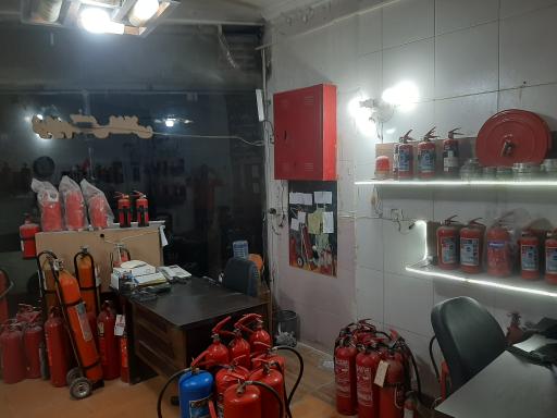 عکس لوازم ایمنی و آتش نشانی بهپرور