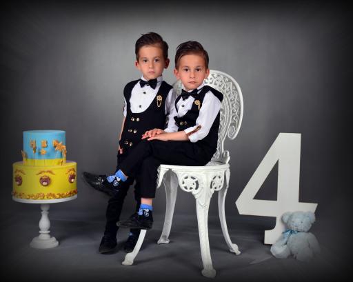 عکس استودیو معین سبزوار