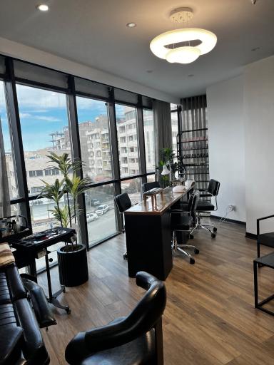 عکس آرایشگاه زنانه لی دیا