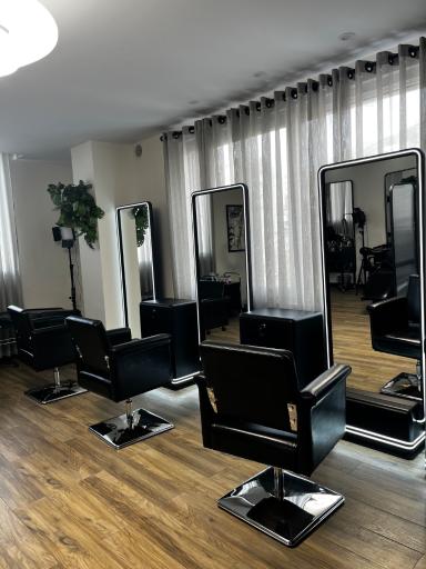 عکس آرایشگاه زنانه لی دیا