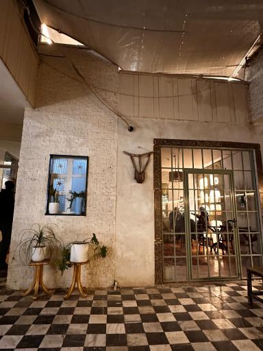 عکس کافه خانه ما