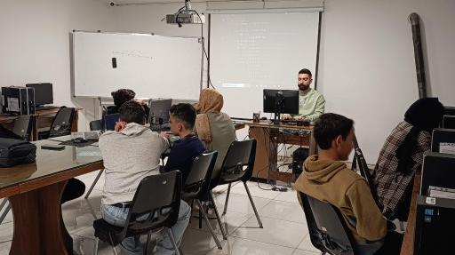 عکس آموزشگاه فنی و حرفه ای رادمان