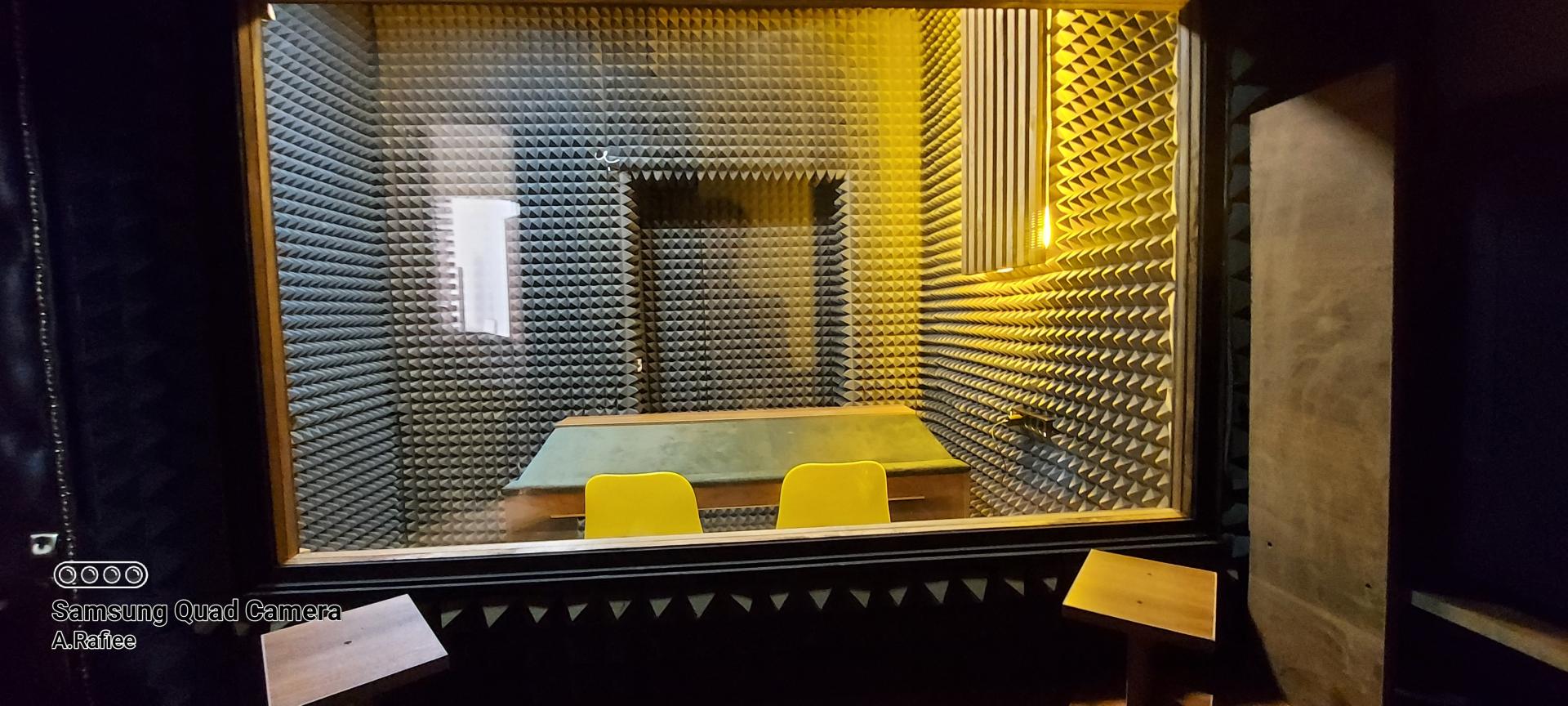 عکس استودیو تی رکس