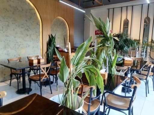 عکس فست فود سارا شعبه اشراق