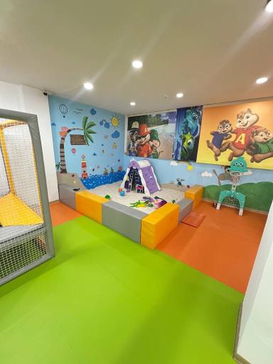 عکس خانه بازی سالیوان