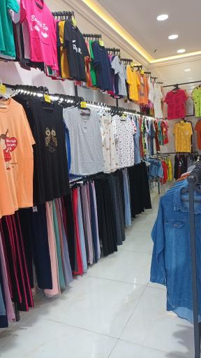 فروشگاه پوشاک رویا