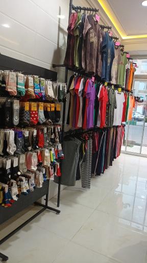 عکس فروشگاه پوشاک رویا