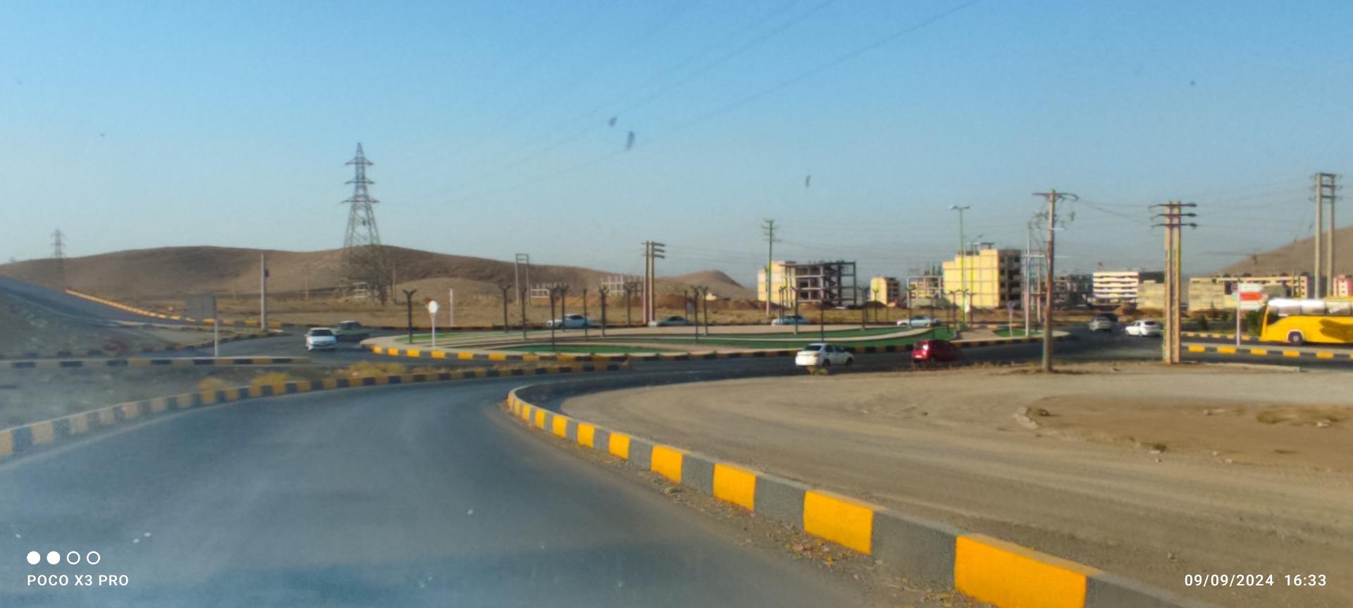 عکس میدان سردار شهید میرزاکوچک خان جنگلی