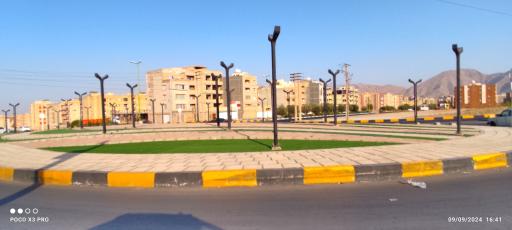 عکس میدان سردار شهید میرزاکوچک خان جنگلی