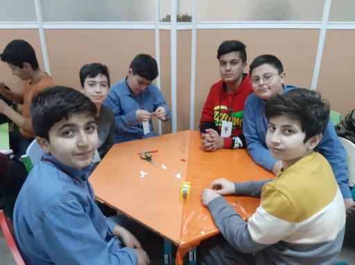 عکس دبستان پسرانه شهید چمران یک