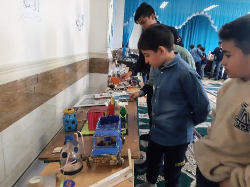 عکس دبستان پسرانه شهید چمران یک