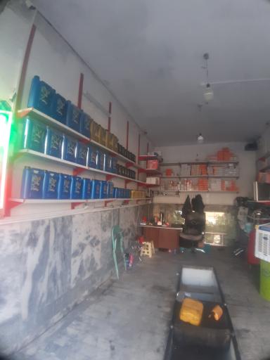 عکس اتو سرویس و تعویض روغن تخصصی سراوانی 