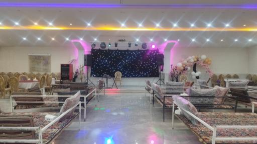 عکس باغ رستوران صنوبر