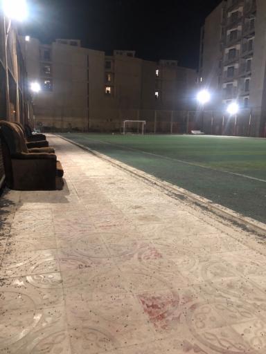 عکس زمین فوتبال چمن مصنوعی