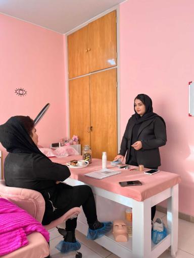 عکس مرکز اکستنشن و لیفت مژه