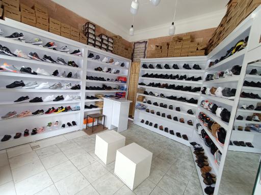 عکس فروشگاه کفشینو