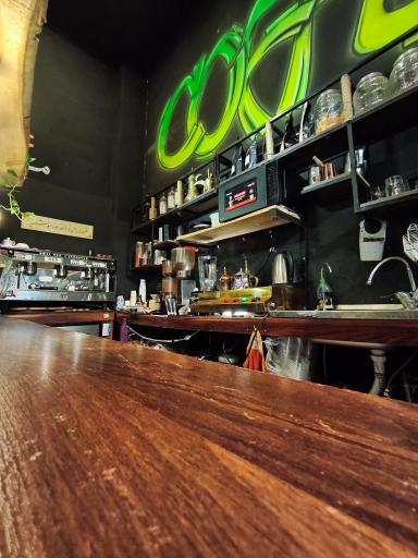 عکس کافه عصرونه لاوا