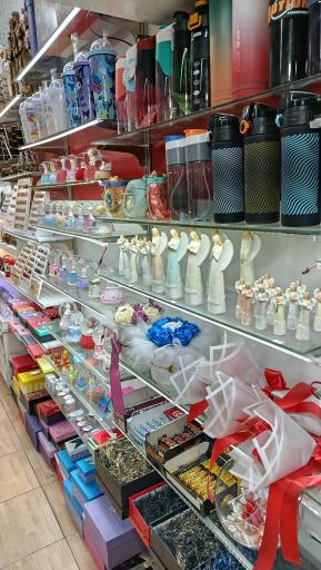 عکس کادویی و بدلیجات و عطر بلوط