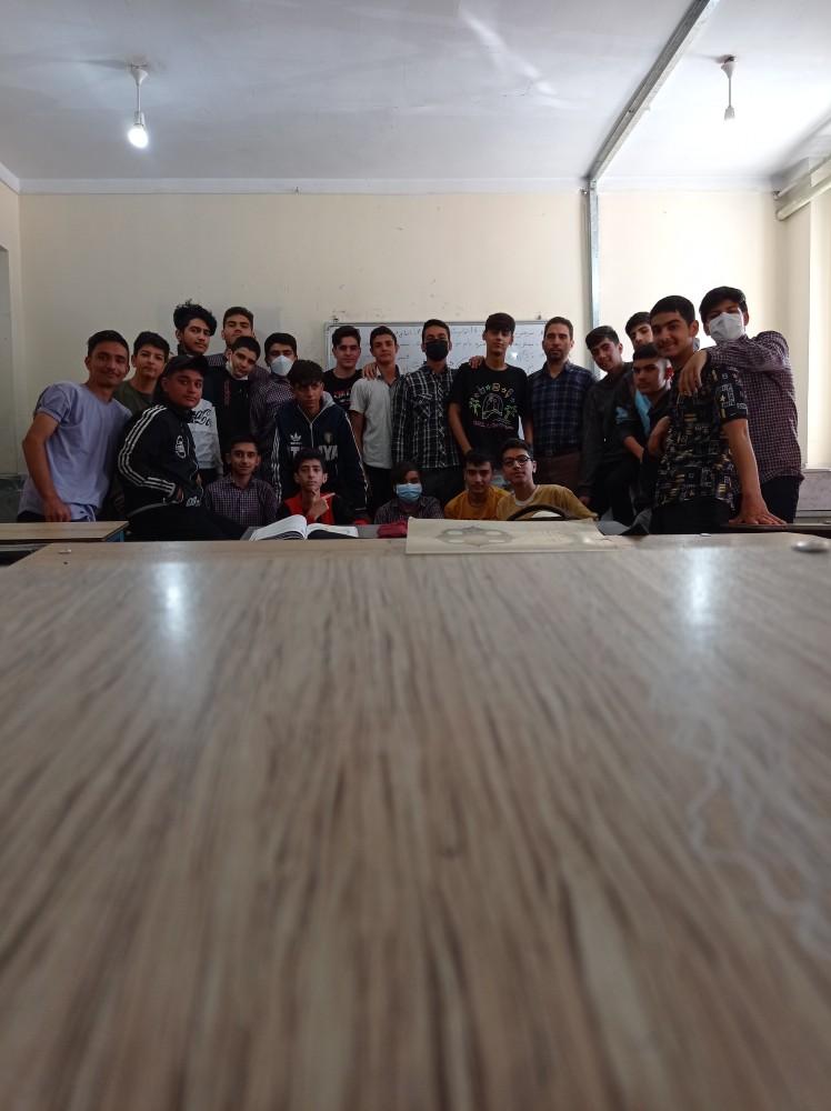 عکس مدرسه منصور کاظمی