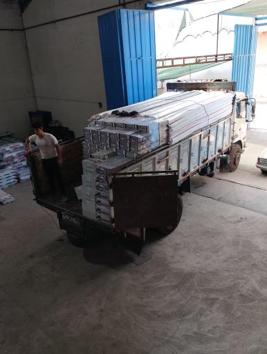 عکس پخش عمده لوازم ساختمانی رستمی