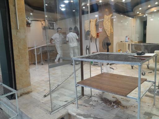 عکس نانوایی سنگک