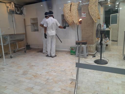 عکس نانوایی سنگک