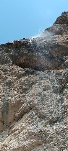 عکس آبشار سنگان