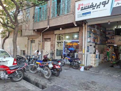 موتور سیکلت برادران 