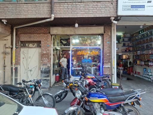 موتور سیکلت برادران 