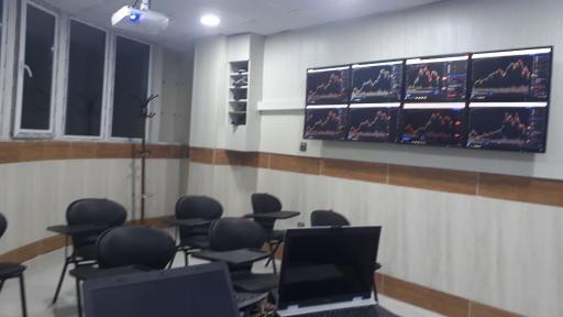 عکس آموزشگاه سرمایه گذاران فردا