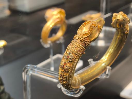 عکس موزه ملی ایران باستان