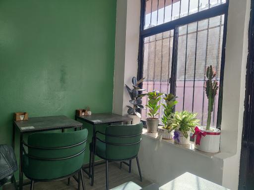 عکس کافه کُد (کتاب و تکنولوژی)