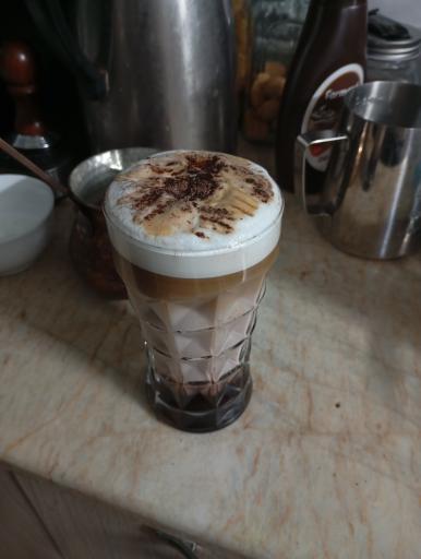 عکس کافه کُد (کتاب و تکنولوژی)