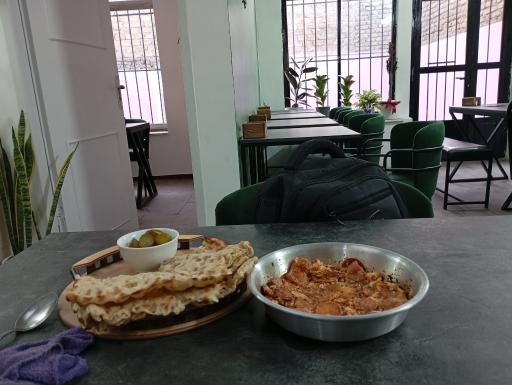 عکس کافه کُد (کتاب و تکنولوژی)