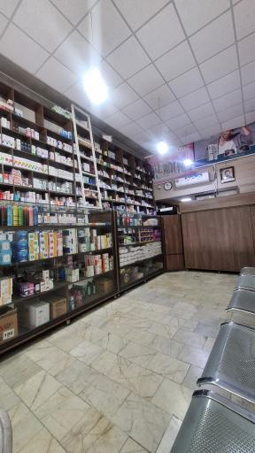عکس داروخانه دکتر بهادران