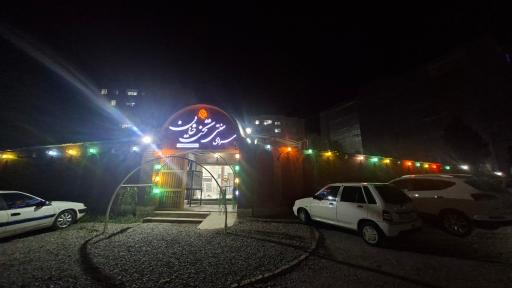 عکس سرای سنتی تخت خان 
