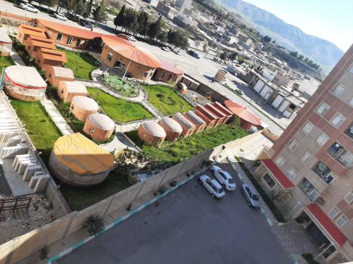 عکس سرای سنتی تخت خان 