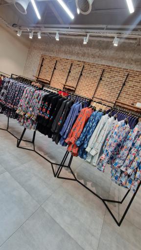 عکس فروشگاه برند نورا شعبه مگامال