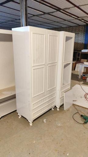 عکس صنایع چوبی نوجوان ( شرکت تجهیز برتر چوب اردبیل )