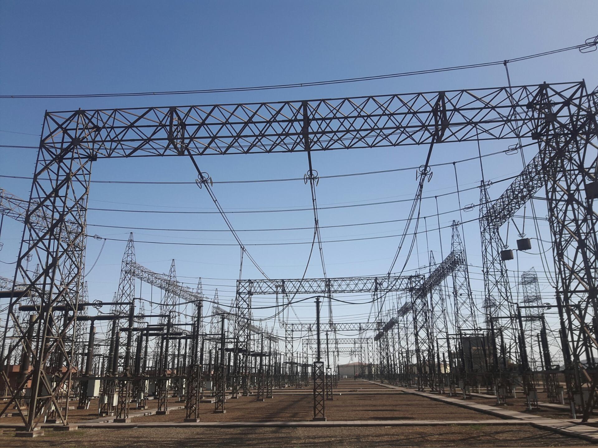 عکس پست برق   400/230kv گوهران