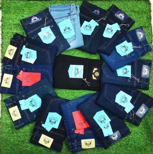 عکس فروشگاه پوشاک ارزانی پوشین