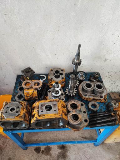 عکس سنگین کاران نقش جهان