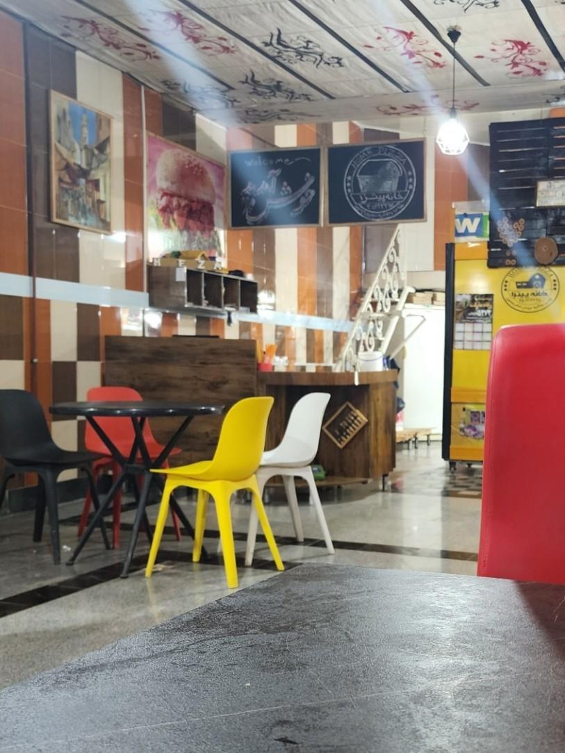 عکس خانه پیتزا