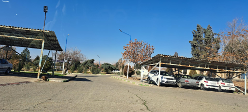 عکس پارکینگ‌ بیمارستان‌ ۱۵ خرداد‌ ورامین