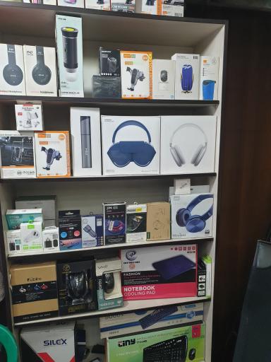 عکس موبایل و کامپیوتر کیمیا