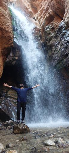 عکس آبشار هفت رنگ مجن