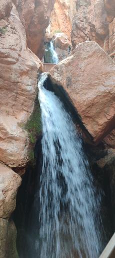 عکس آبشار هفت رنگ مجن