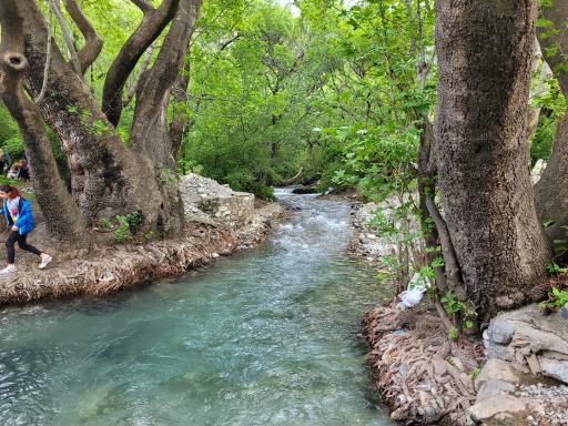 عکس تفرجگاه سراب گیان