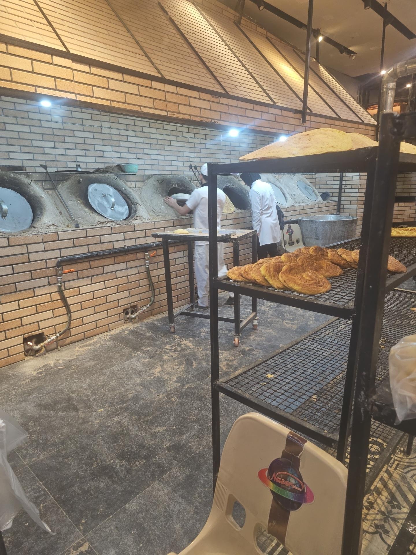 عکس مجتمع نان خراسانی مالک