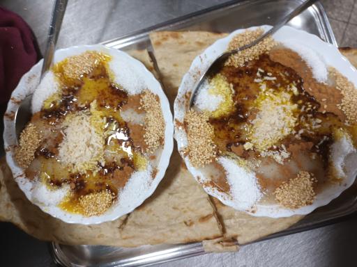 عکس کباب وحلیم برگ سبز